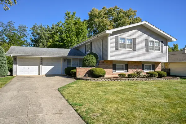 21W664 Glen Valley Drive, Glen Ellyn, IL 60137