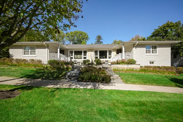 520 Anthony Street #520, Glen Ellyn, IL 60137