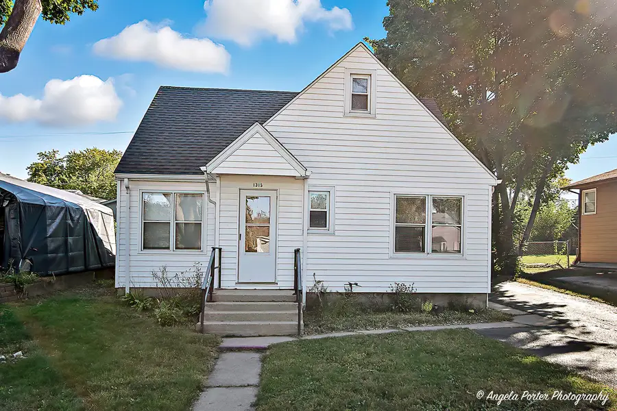 1315 Cherokee Drive, Round Lake Beach, IL 60073 - Image #2