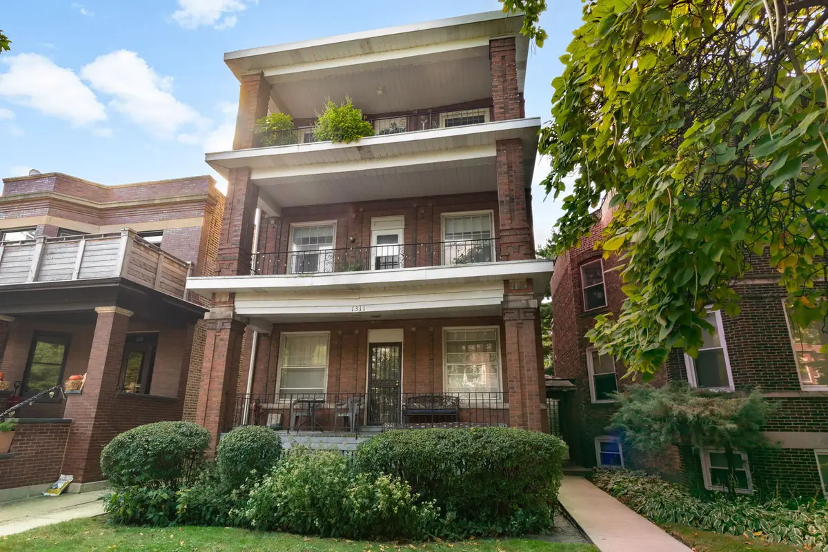 1311 W Thorndale Avenue, Chicago, IL 60660 - Image #1