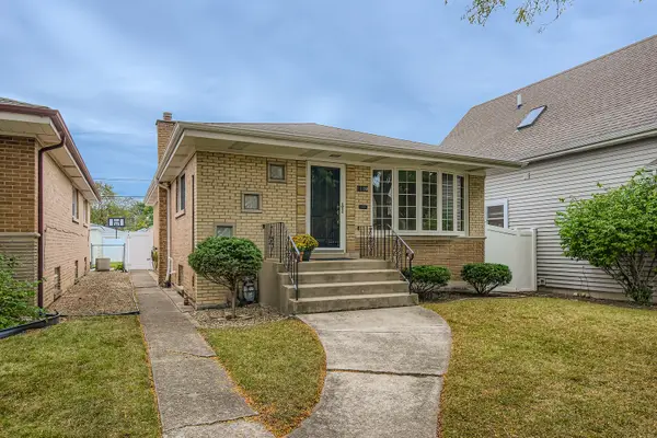 11130 S Whipple Street, Chicago, IL 60655