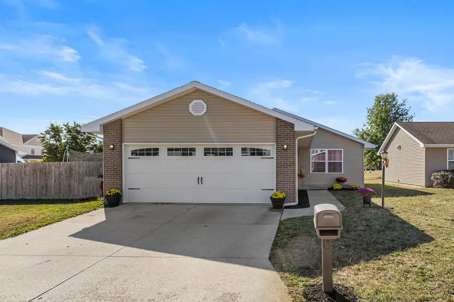 3723 Sandstone Drive, Champaign, IL 61822 - Image #3