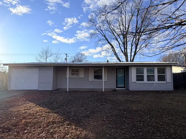 2016 Greendale Drive, Champaign, IL 61821