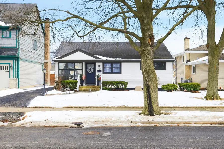 745 S Hillside Avenue, Elmhurst, IL 60126 - Image #2