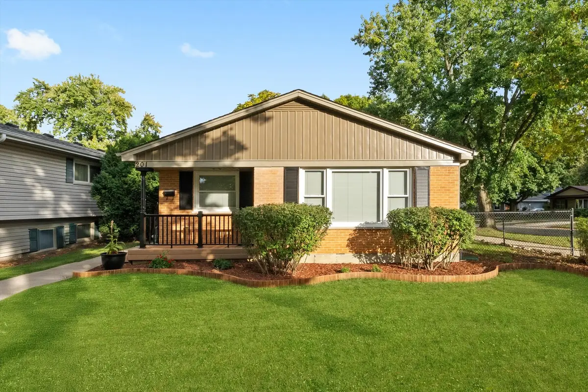 201 N Stewart Avenue, Lombard, IL 60148 - Image #1