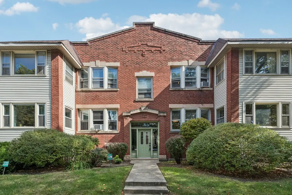 126 N Taylor Avenue #1S, Oak Park, IL 60302 - Image #1