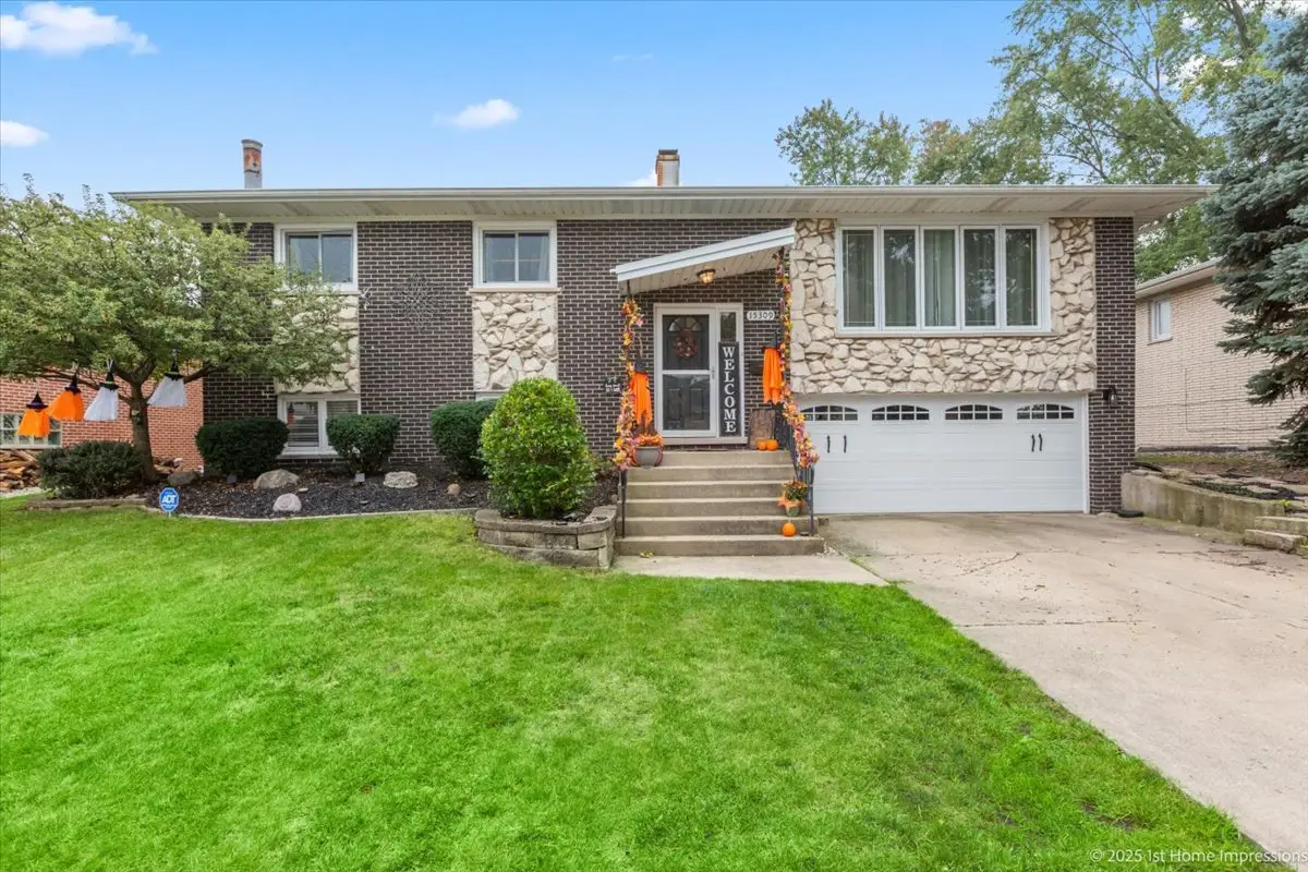 15309 Walnut Road, Oak Forest, IL 60452 - Image #1
