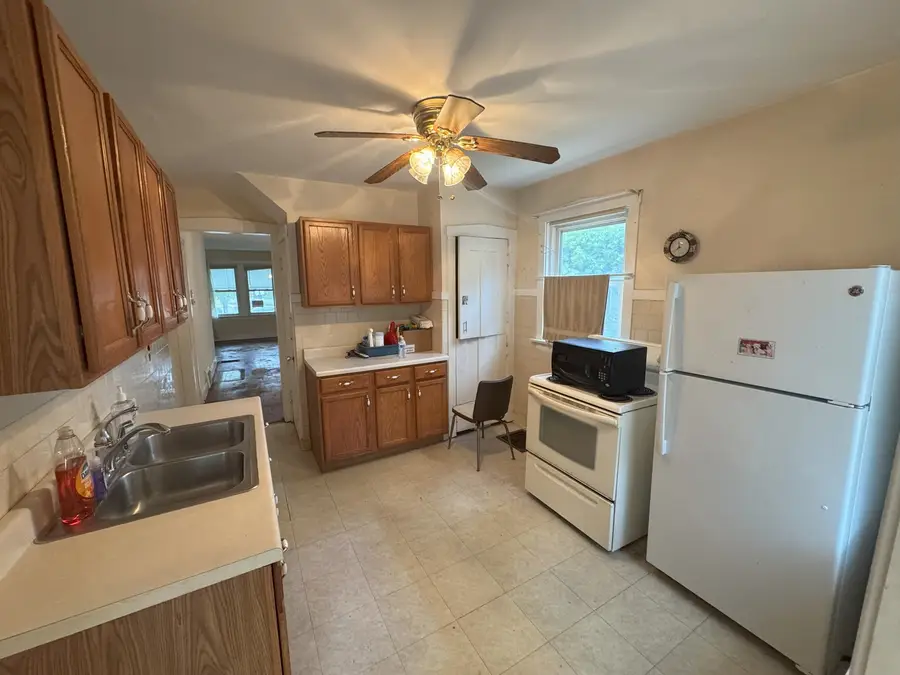 5757 N Mason Avenue, Chicago, IL 60646 - Image #2