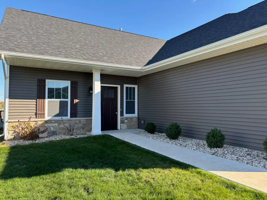 608 Anjali Court #L, Sycamore, IL 60178 - Image #3