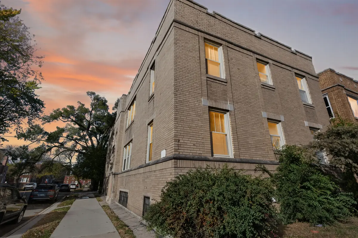 620 E 68th Street, Chicago, IL 60637 - Image #1