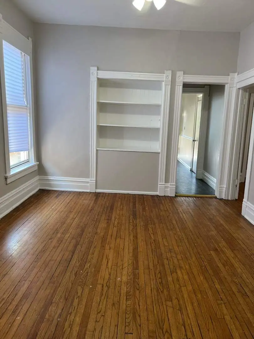 6622 S Marquette Road, Chicago, IL 60637 - Image #2