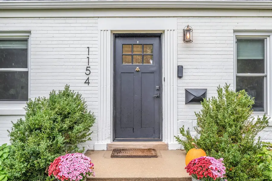 1154 Vernon Drive, Glenview, IL 60025 - Image #2