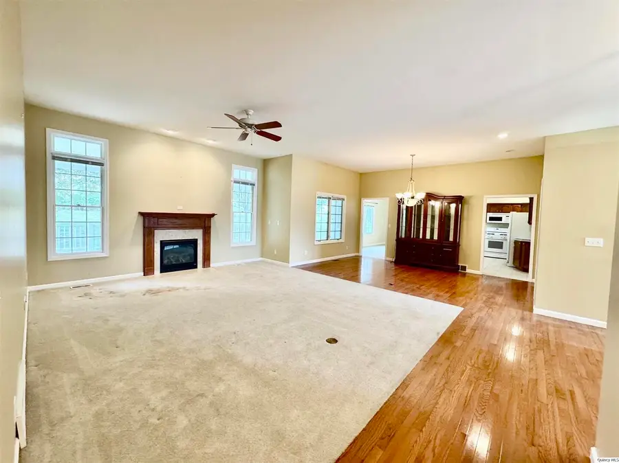 4212 Newbury Ct, Quincy, IL 62305 - Image #3