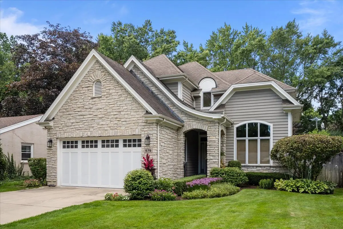 676 Deerpath Drive, Deerfield, IL 60015 - #1