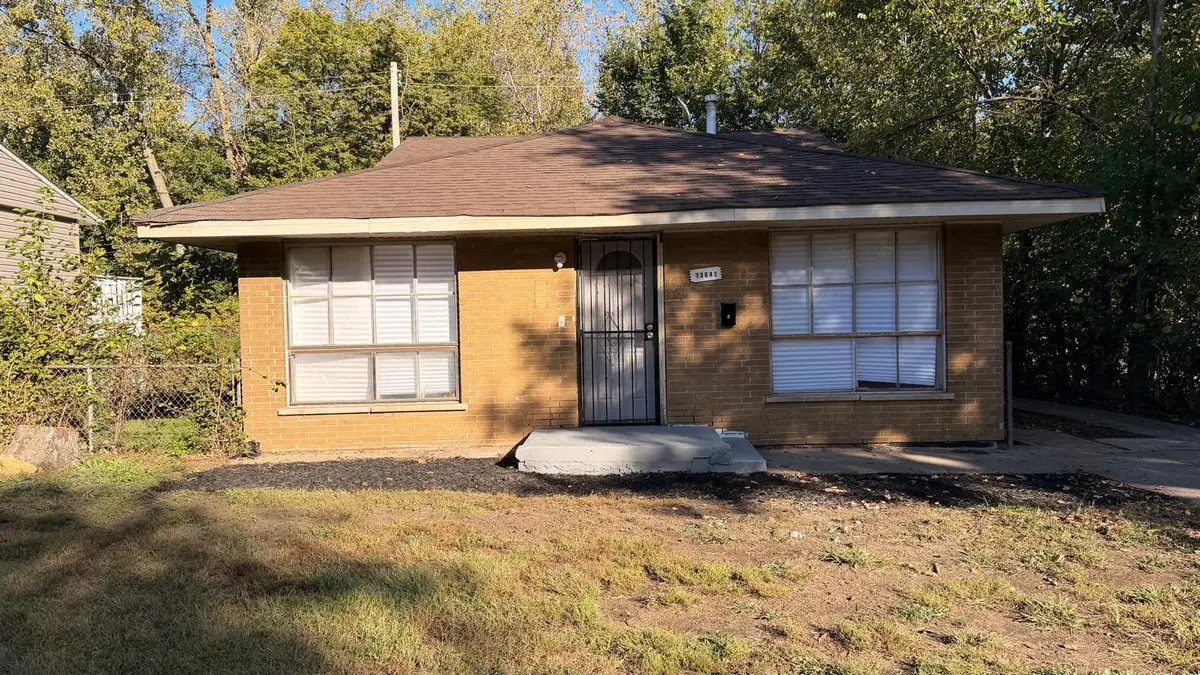 13041 S Eberhart Avenue, Chicago, IL 60827 - Image #1