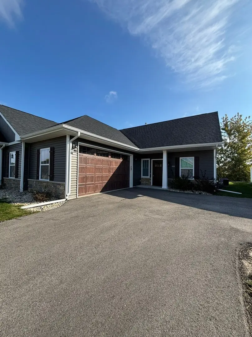 610 Anjali Court #R, Sycamore, IL 60178 - Image #3