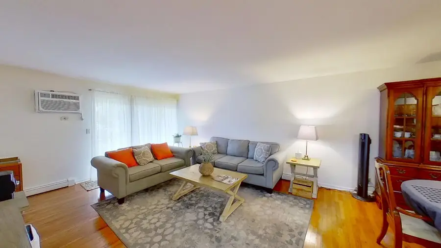 850 S Lorraine Road #1C, Wheaton, IL 60189 - Image #2