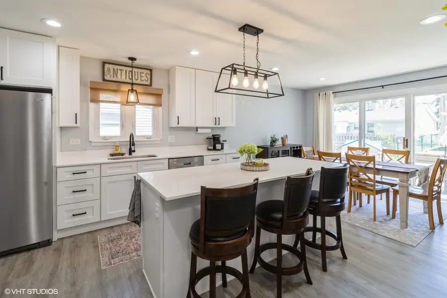 541 Sycamore Drive, Elk Grove Village, IL 60007 - Image #3