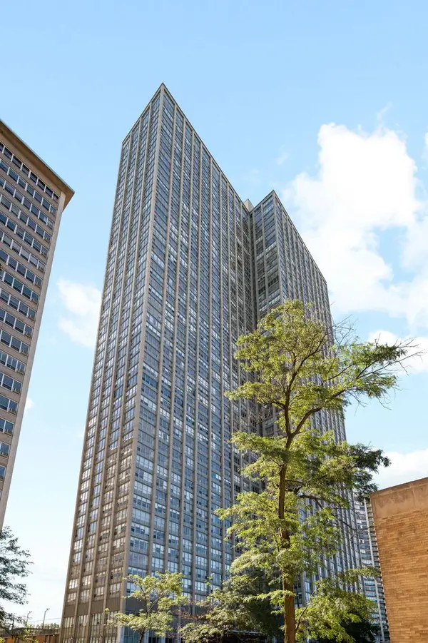 655 W Irving Park Road #1010, Chicago, IL 60613