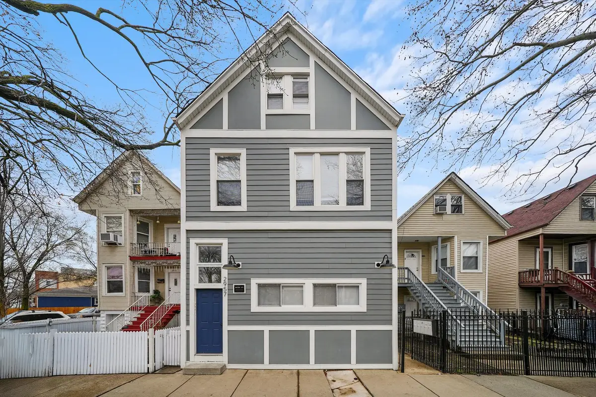 2957 N Avers Avenue, Chicago, IL 60618 - Image #1