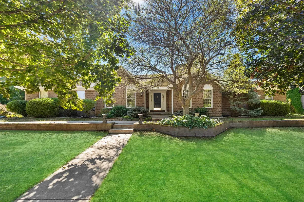 3211 Leafy Lane, Bloomington, IL 61704 - Image #1