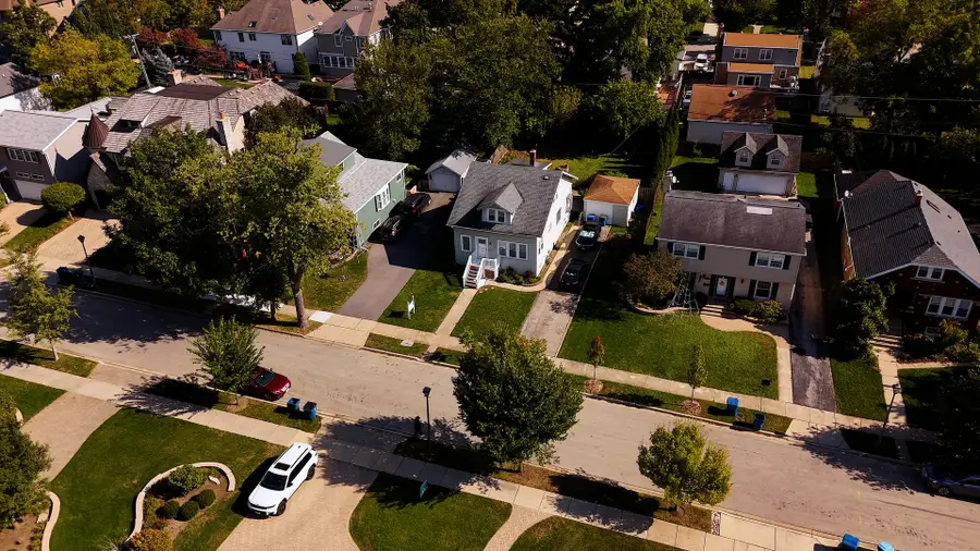 663 S Sunnyside Avenue, Elmhurst, IL 60126 - Image #3