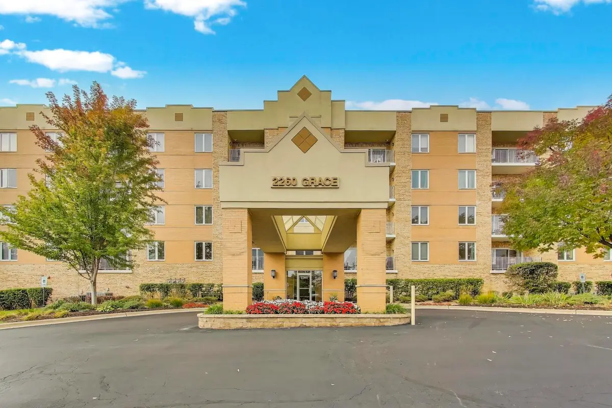 2260 S Grace Street #402, Lombard, IL 60148 - Image #1
