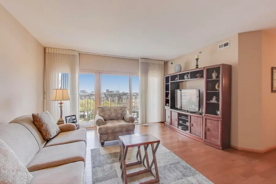 2260 S Grace Street #402, Lombard, IL 60148 - Image #3