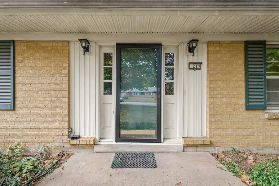 1217 Foothill Drive, Champaign, IL 61821 - Image #2