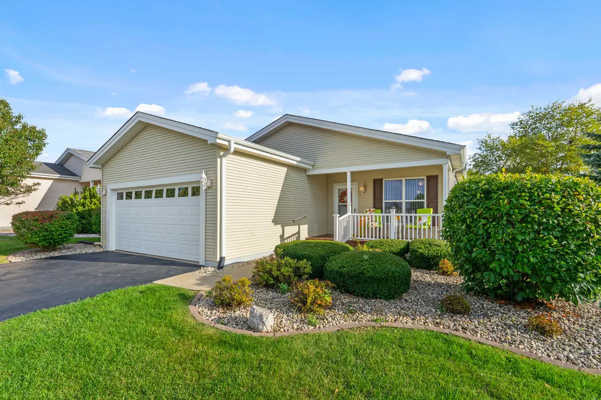 3310 Stakes Lane, Grayslake, IL 60030 - Image #1