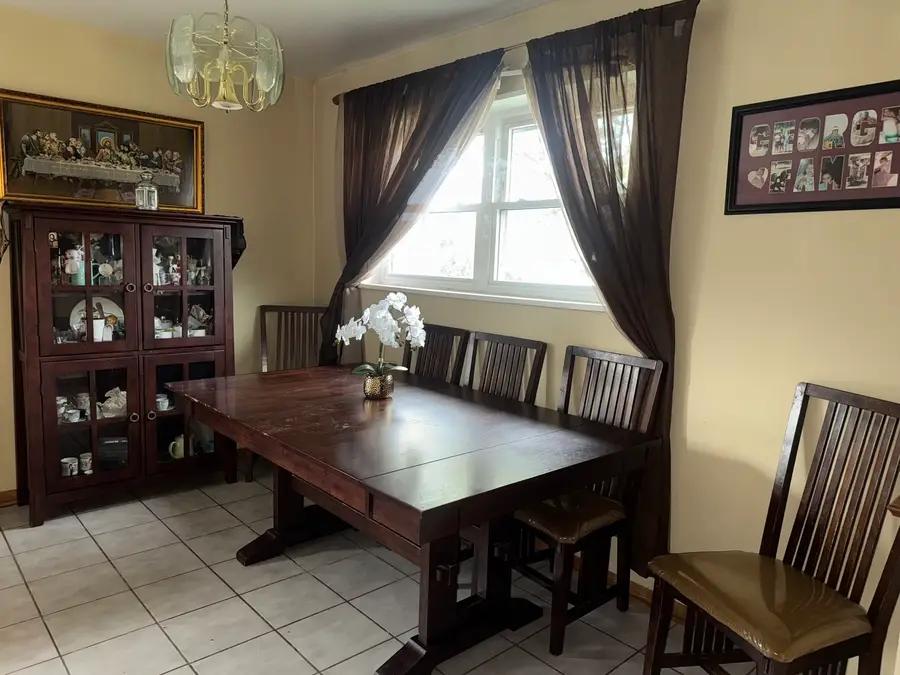 9501 Terrace Place, Des Plaines, IL 60016 - Image #2