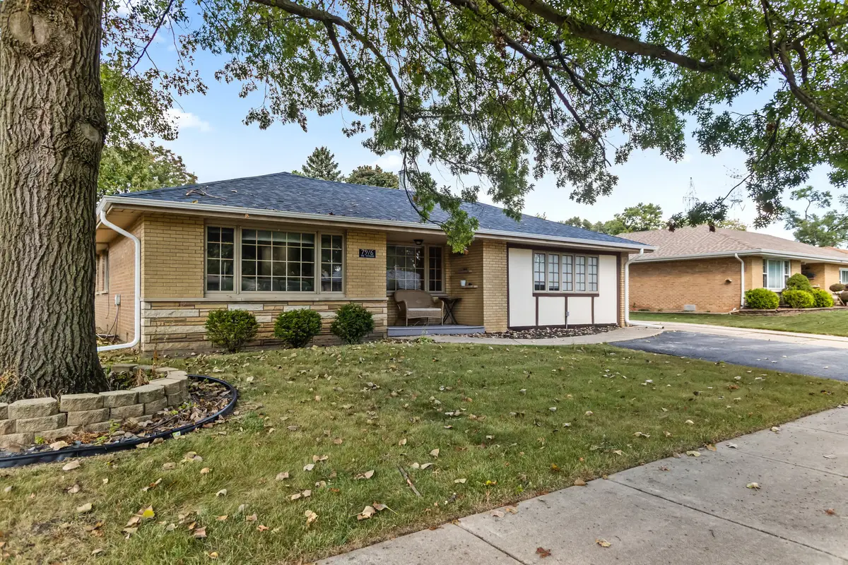 7916 W 113th Place, Palos Hills, IL 60465 - Image #1