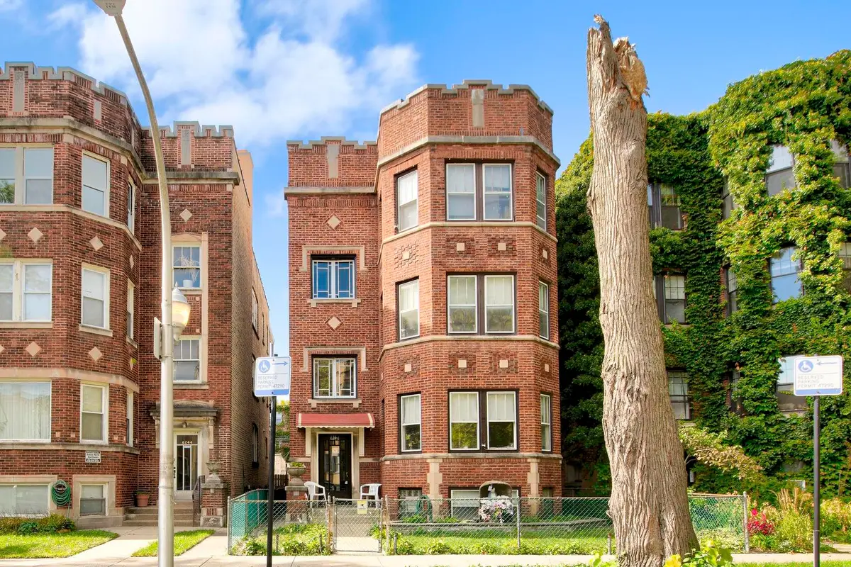 6246 N Oakley Avenue, Chicago, IL 60659 - Image #1