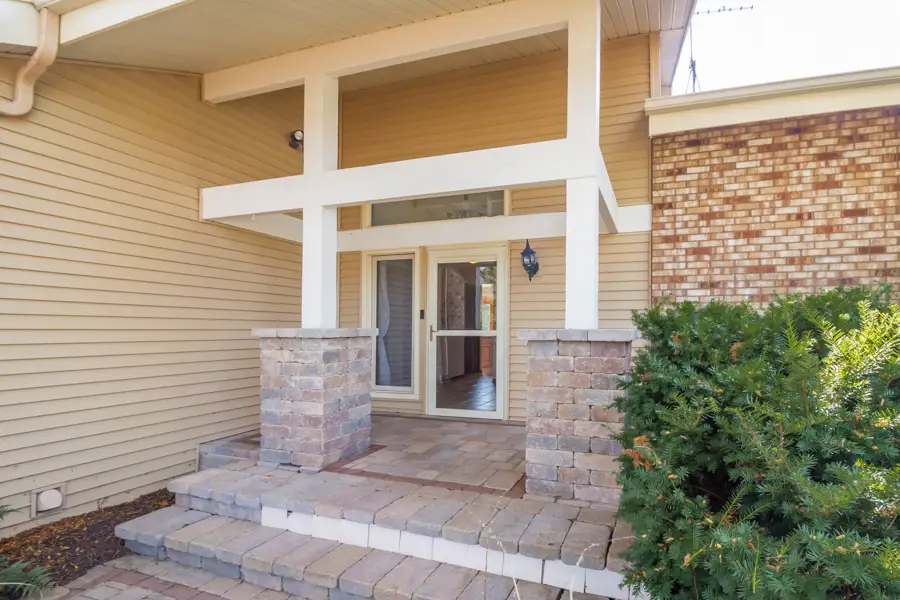 6320 Rowland Road, Huntley, IL 60142 - Image #2