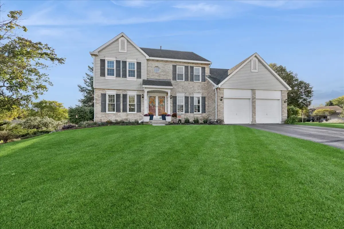2 Daybreak Ridge Trail, Cary, IL 60013 - Image #1