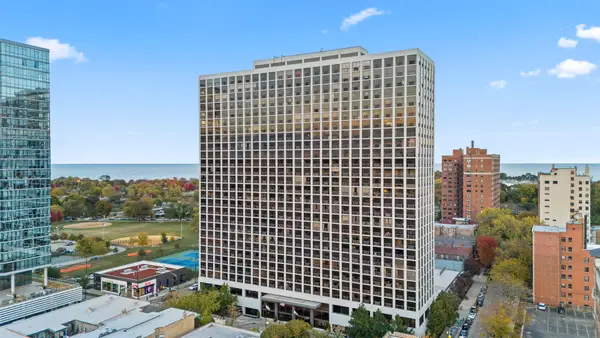 4343 N Clarendon Avenue #717, Chicago, IL 60613