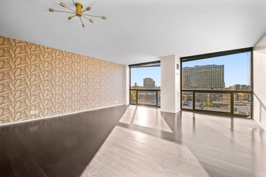 4343 N Clarendon Avenue #717, Chicago, IL 60613 - Image #3