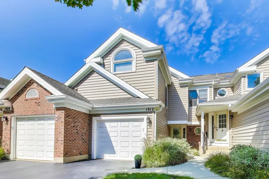 1912 N Coldspring Road, Arlington Heights, IL 60004 - Image #2