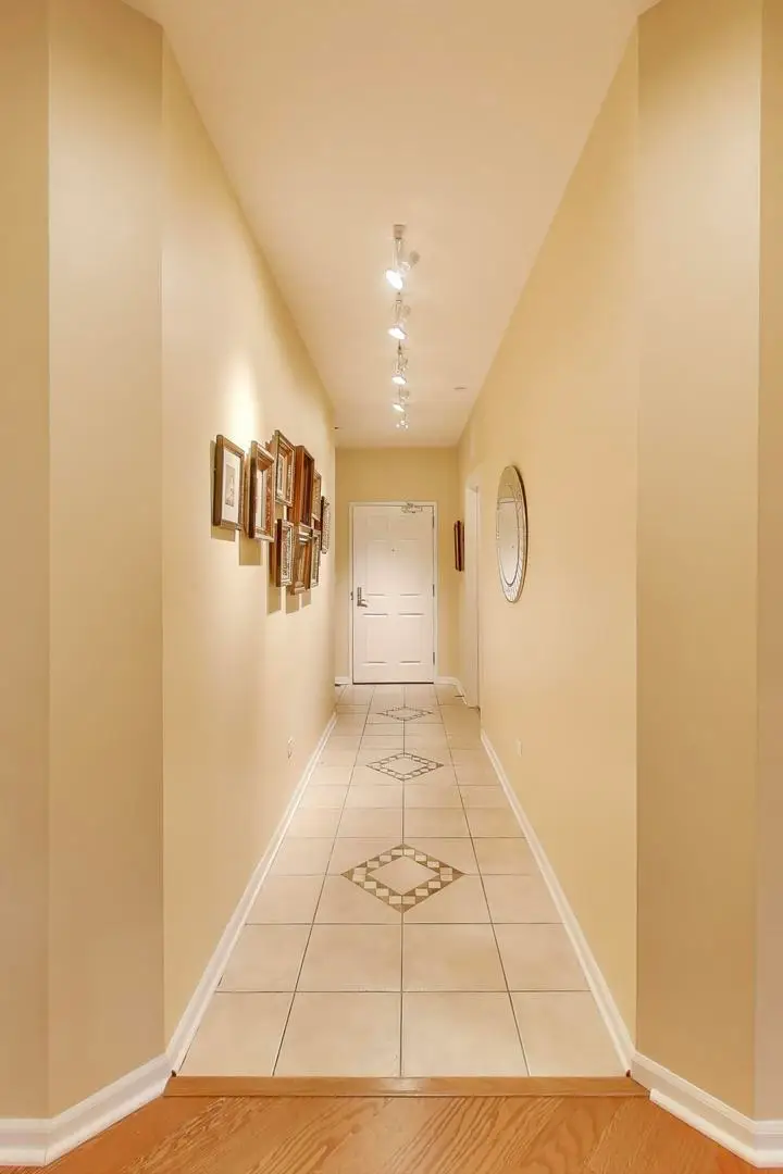 1950 Farnsworth Lane #202, Northbrook, IL 60062 - Image #2