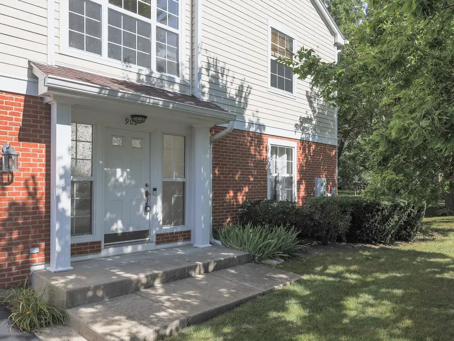 902 Sparta Court, Vernon Hills, IL 60061 - Image #3