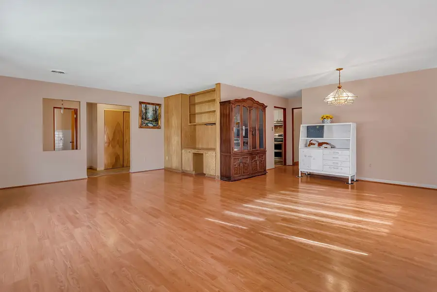 220 Earl Avenue, Joliet, IL 60436 - Image #3