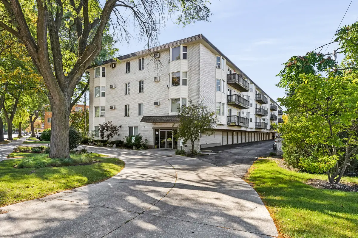 8232 Niles Center Road #304, Skokie, IL 60077 - Image #1