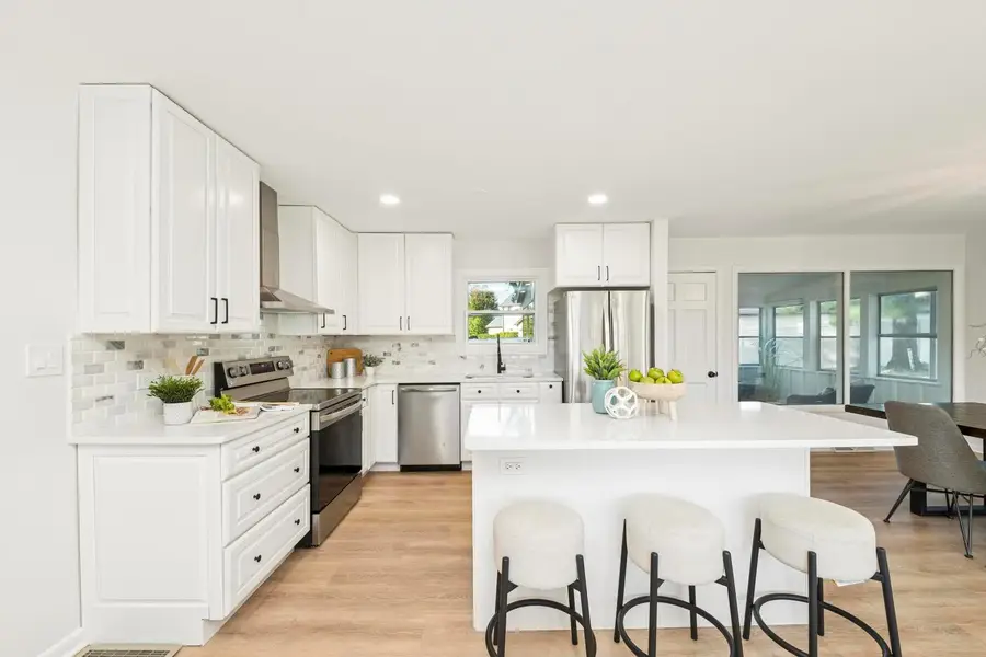 930 Jefferson Avenue, Elgin, IL 60120 - Image #3