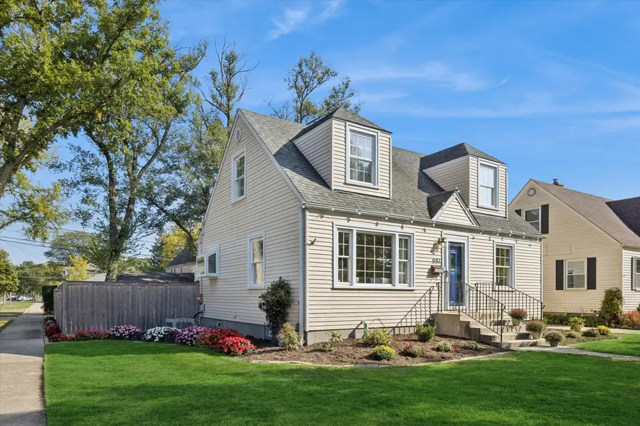 991 S Swain Avenue, Elmhurst, IL 60126 - Image #2