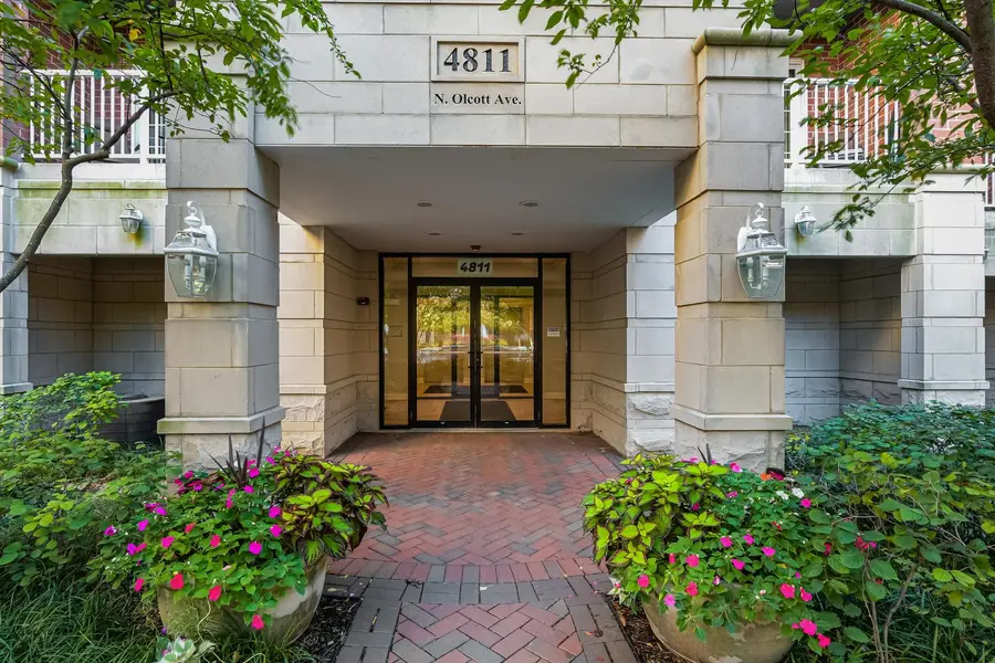 4811 N Olcott Avenue #307, Harwood Heights, IL 60706 - Image #2