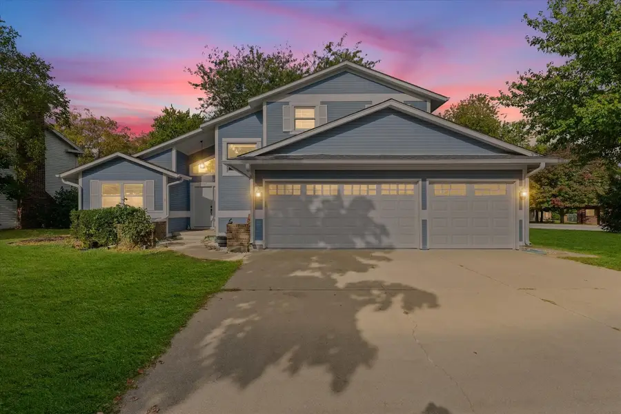 2401 Lakewood Drive, Champaign, IL 61822 - Image #2