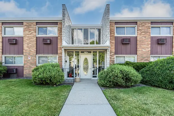 120A Collen Drive #105, Lombard, IL 60148