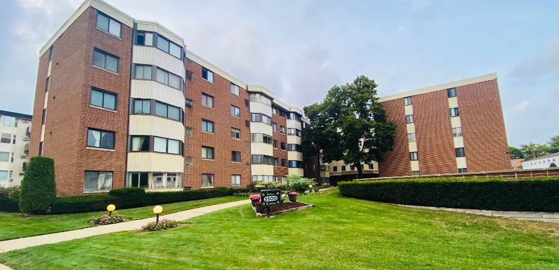 5500 Lincoln Avenue #407-W, Morton Grove, IL 60053 - Image #1