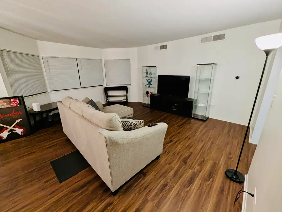 5500 Lincoln Avenue #407-W, Morton Grove, IL 60053 - Image #2