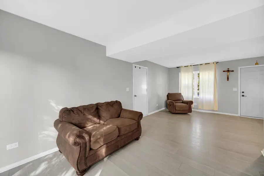 589 Arthur Drive, Cary, IL 60013 - Image #3